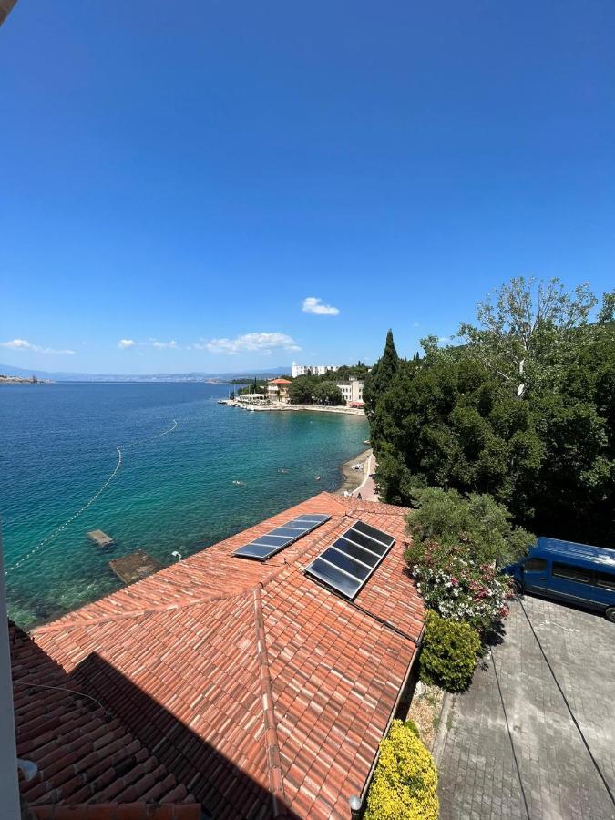 Bed&Breakfast Villa Eva Omišalj Екстериор снимка