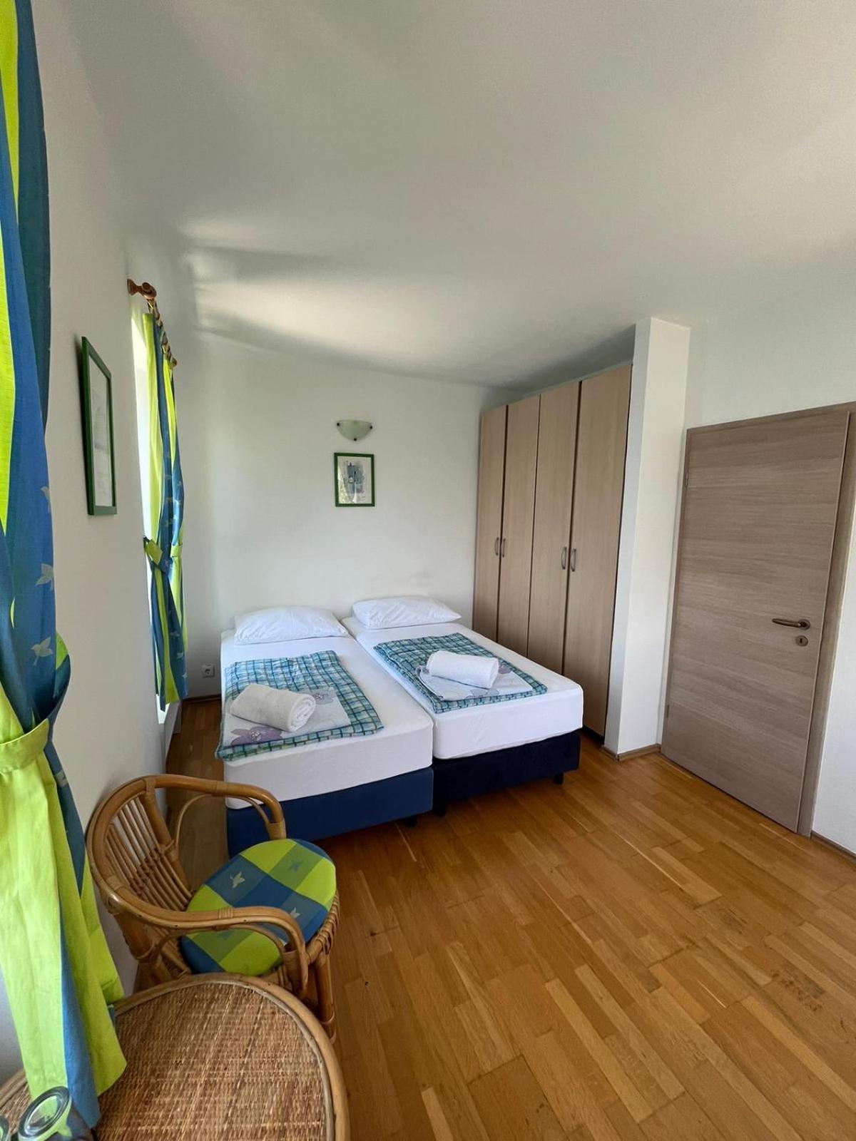 Bed&Breakfast Villa Eva Omišalj Стая снимка