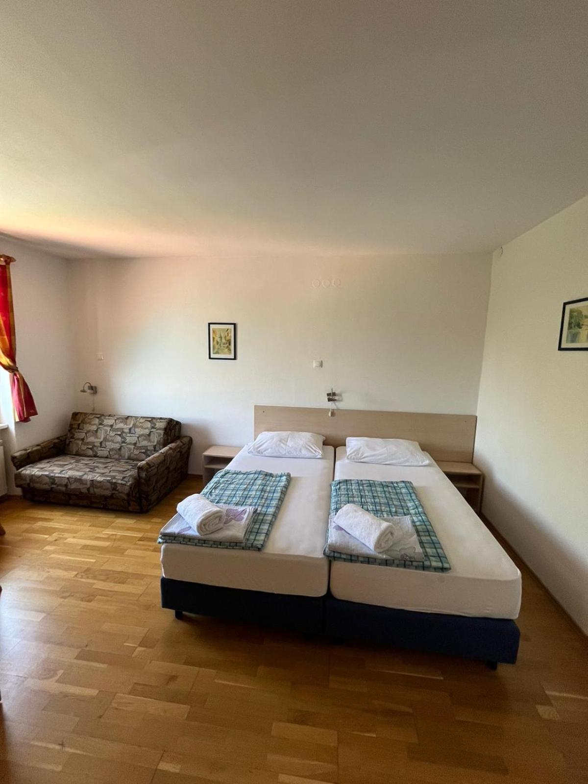Bed&Breakfast Villa Eva Omišalj Стая снимка