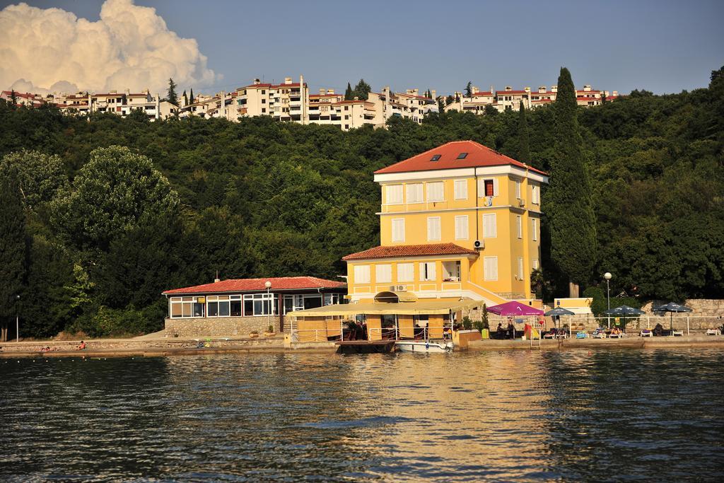 Bed&Breakfast Villa Eva Omišalj Екстериор снимка